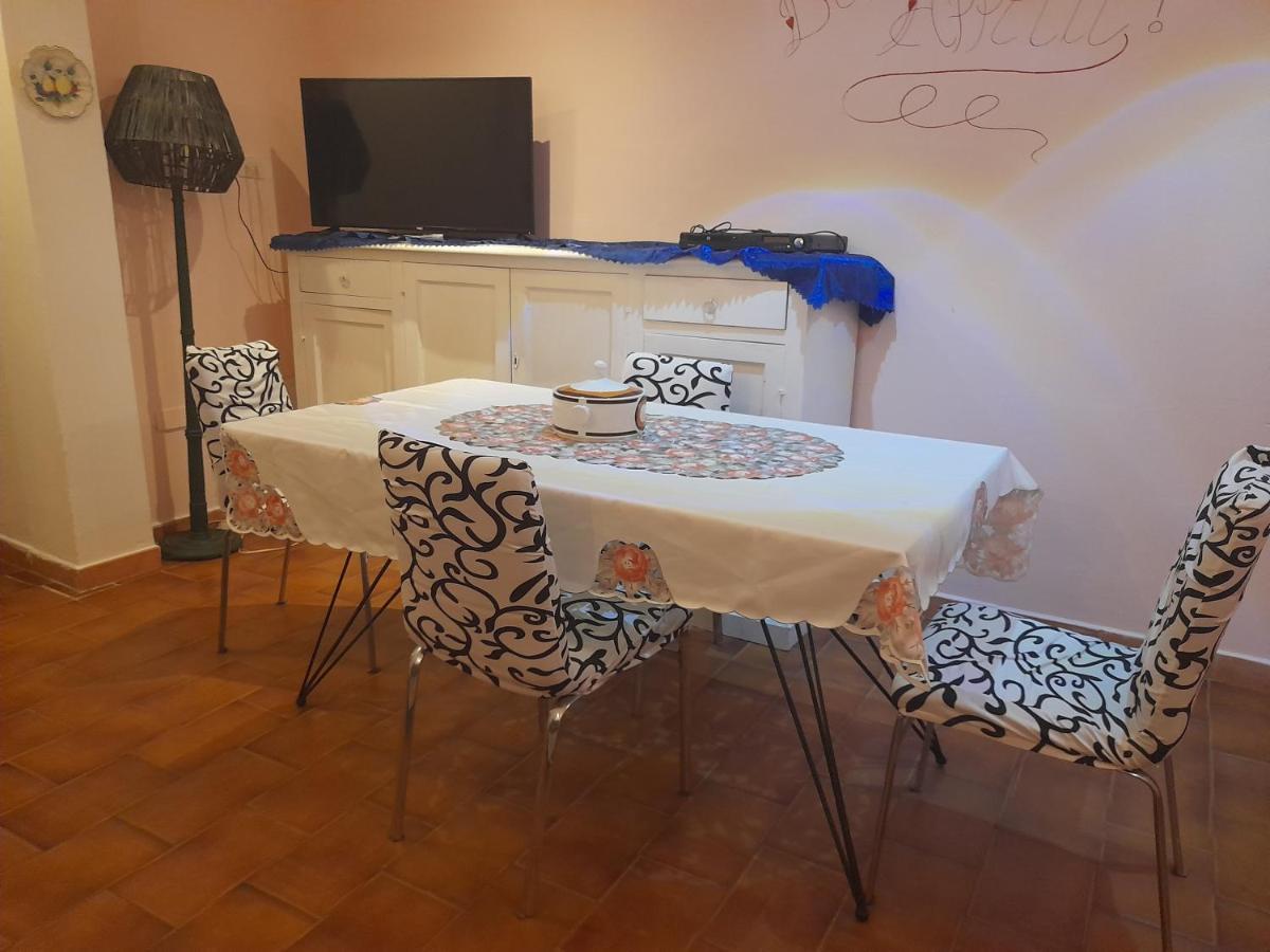 Sogno Vacanze Apartment Маса Екстериор снимка